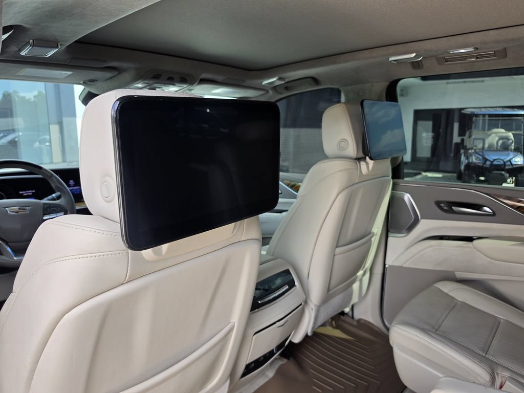 Used 2023 Cadillac Escalade ESV Sport Platinum w/ LPO, ONYX Package RWD image 13
