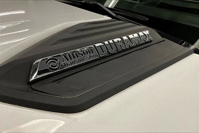 Used 2025 Chevrolet Silverado 2500 LTZ w/ LTZ Convenience Package AWD/4WD image 37