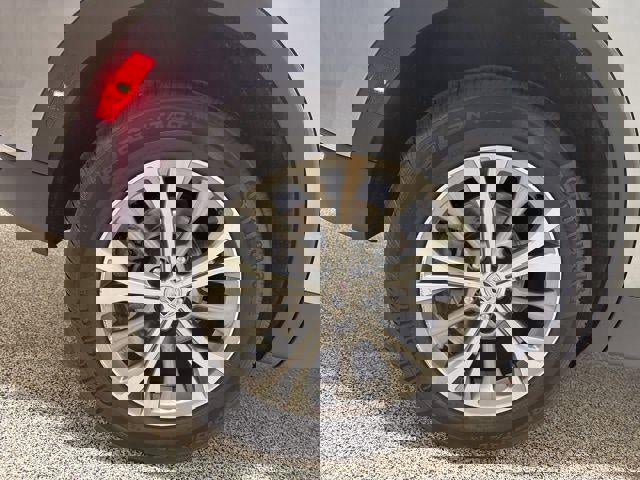 Used 2023 Buick Envision Preferred AWD/4WD image 33