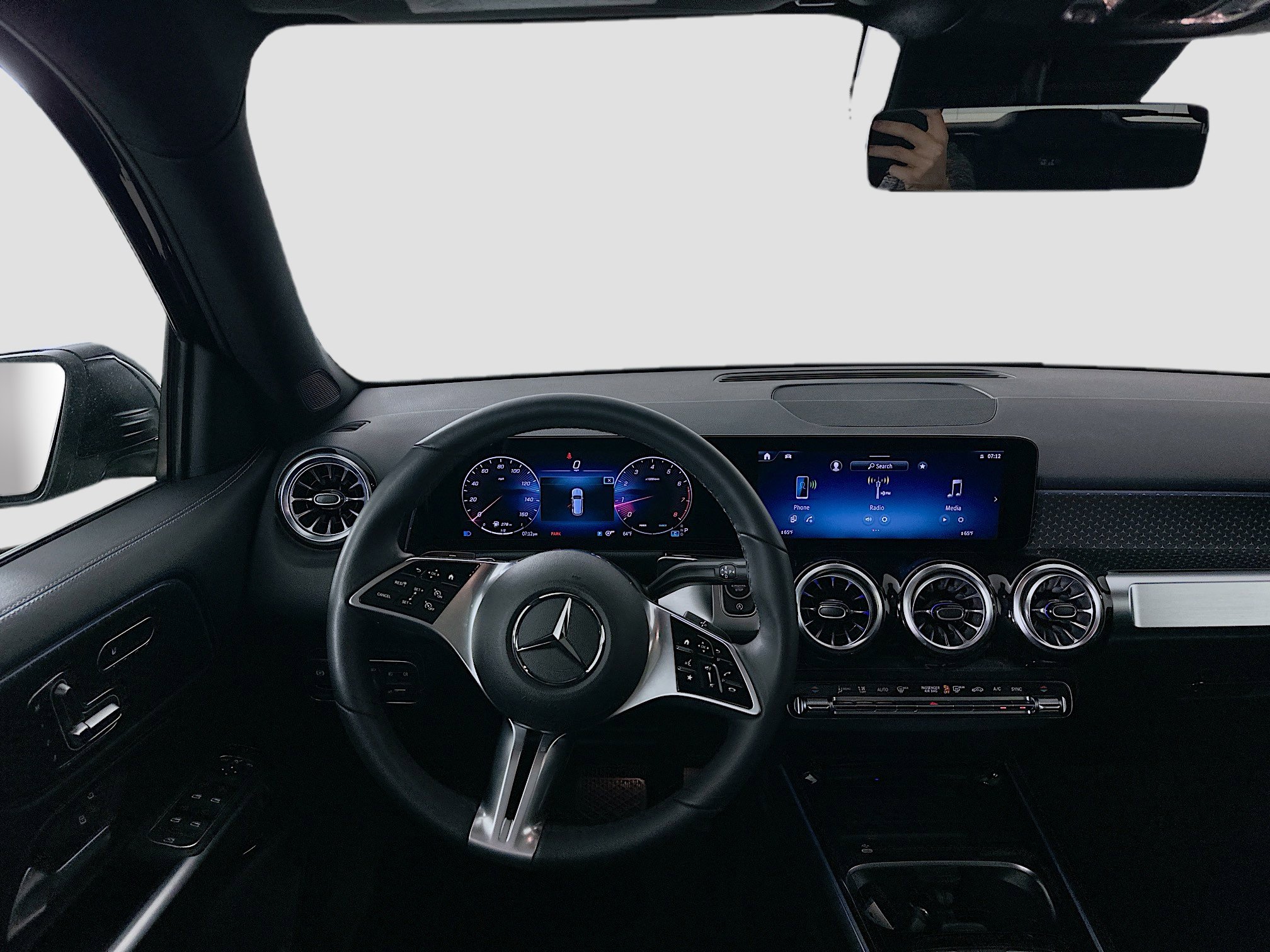 Certified 2025 Mercedes-Benz GLB 250 4MATIC image 29