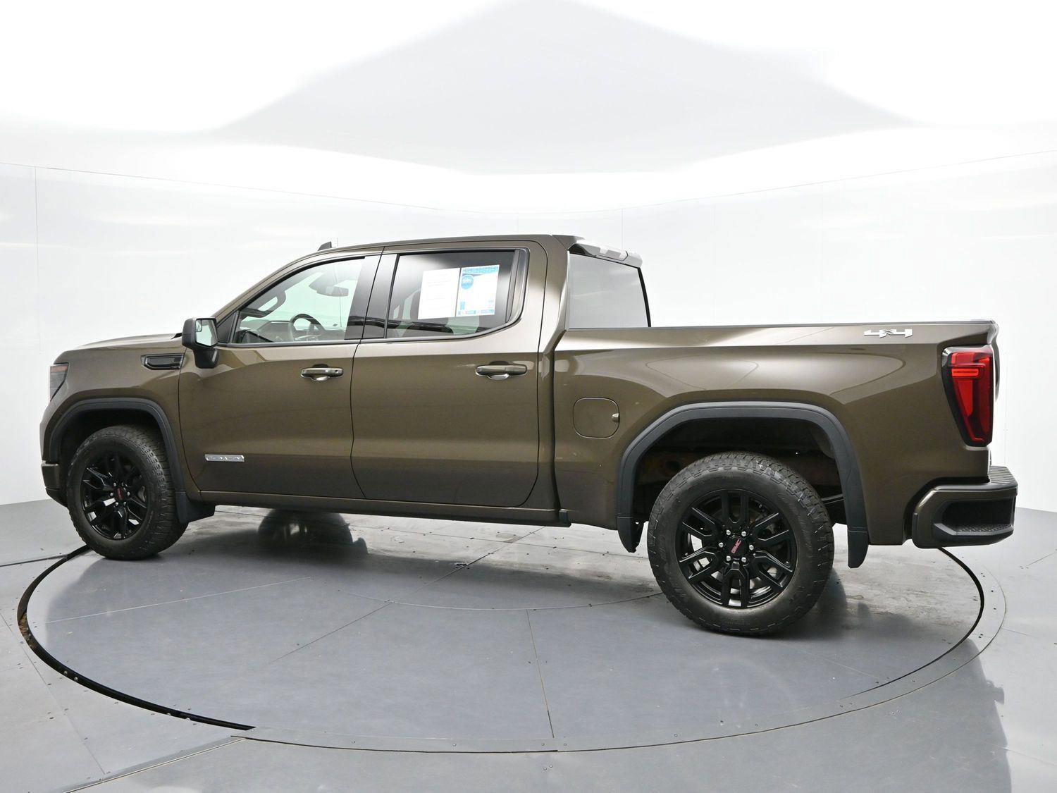 Used 2023 GMC Sierra 1500 Elevation image 5