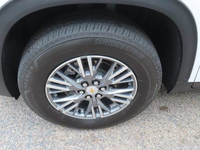 Used 2025 Chevrolet Traverse LT AWD/4WD image 18