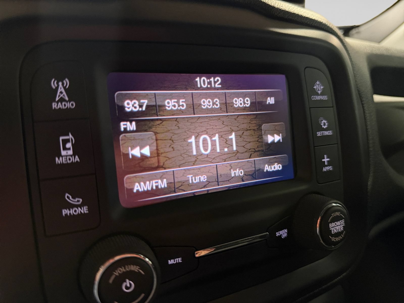 Used 2019 Jeep Renegade Sport w/ Sport Appearance Group AWD/4WD image 28
