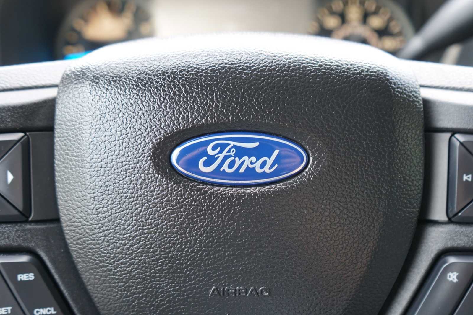 Used 2015 Ford F150 XLT w/ Equipment Group 301A Mid RWD image 13