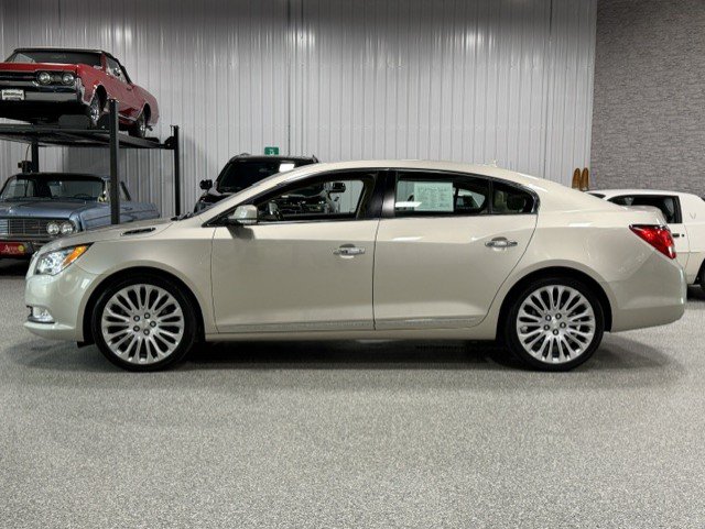 Used 2014 Buick LaCrosse Premium w/ Driver Confidence Package FWD image 2