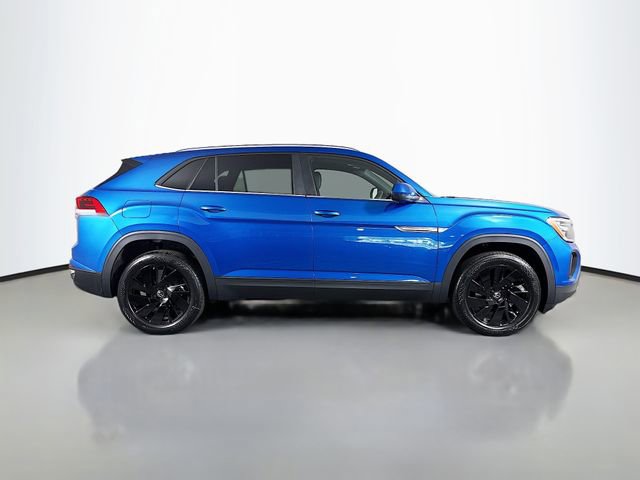 New 2025 Volkswagen Atlas Cross Sport SE image 8