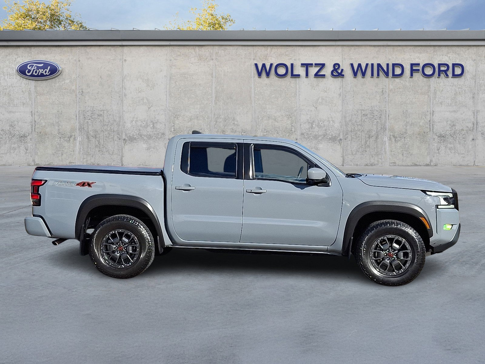 Used 2023 Nissan Frontier PRO-4X w/ Pro Convenience Package image 7