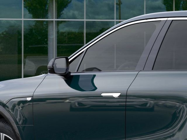 New 2025 Cadillac Lyriq Luxury image 12