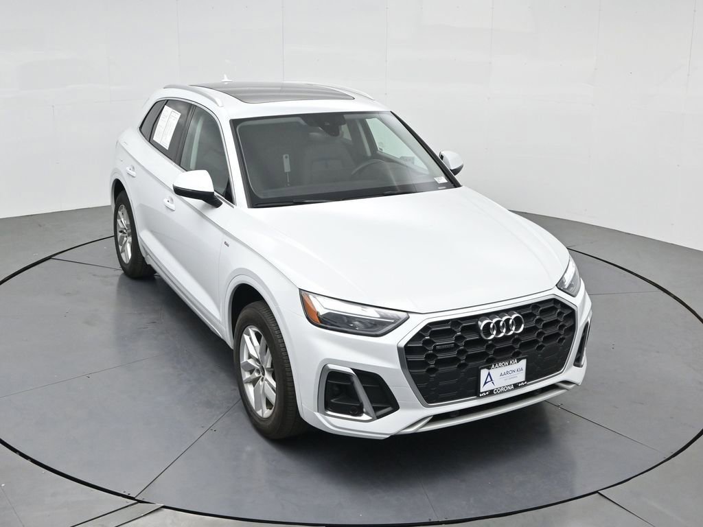 Used 2023 Audi Q5 2.0T Premium w/ Convenience Package AWD/4WD image 38
