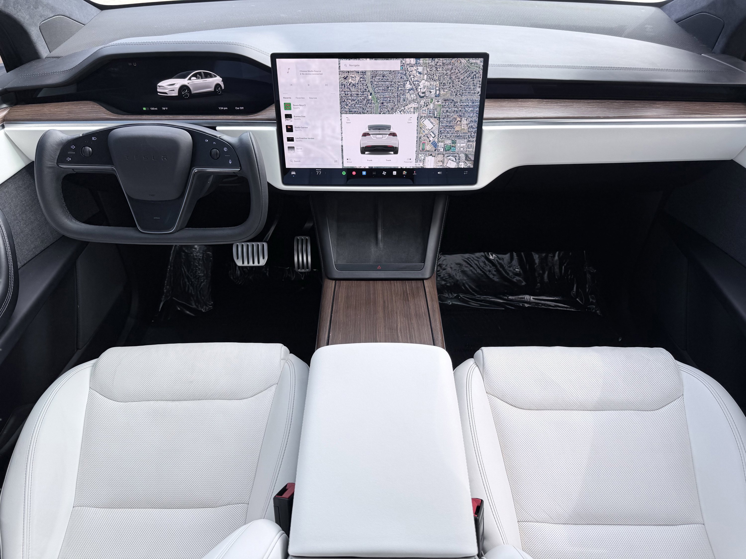 Used 2023 Tesla Model X image 56