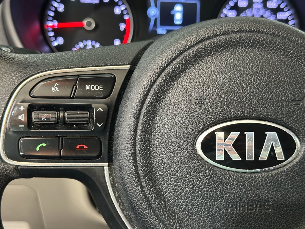 Used 2018 Kia Optima LX w/ 17" Alloy Wheels Package image 27