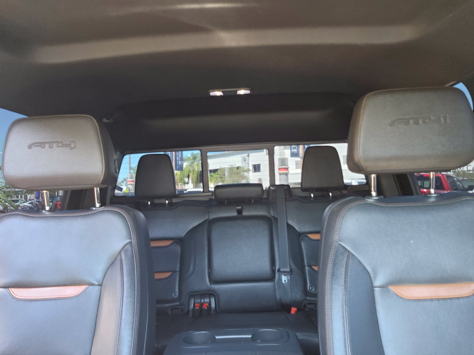 Used 2022 GMC Sierra 2500 AT4 w/ AT4 Preferred Package AWD/4WD image 33
