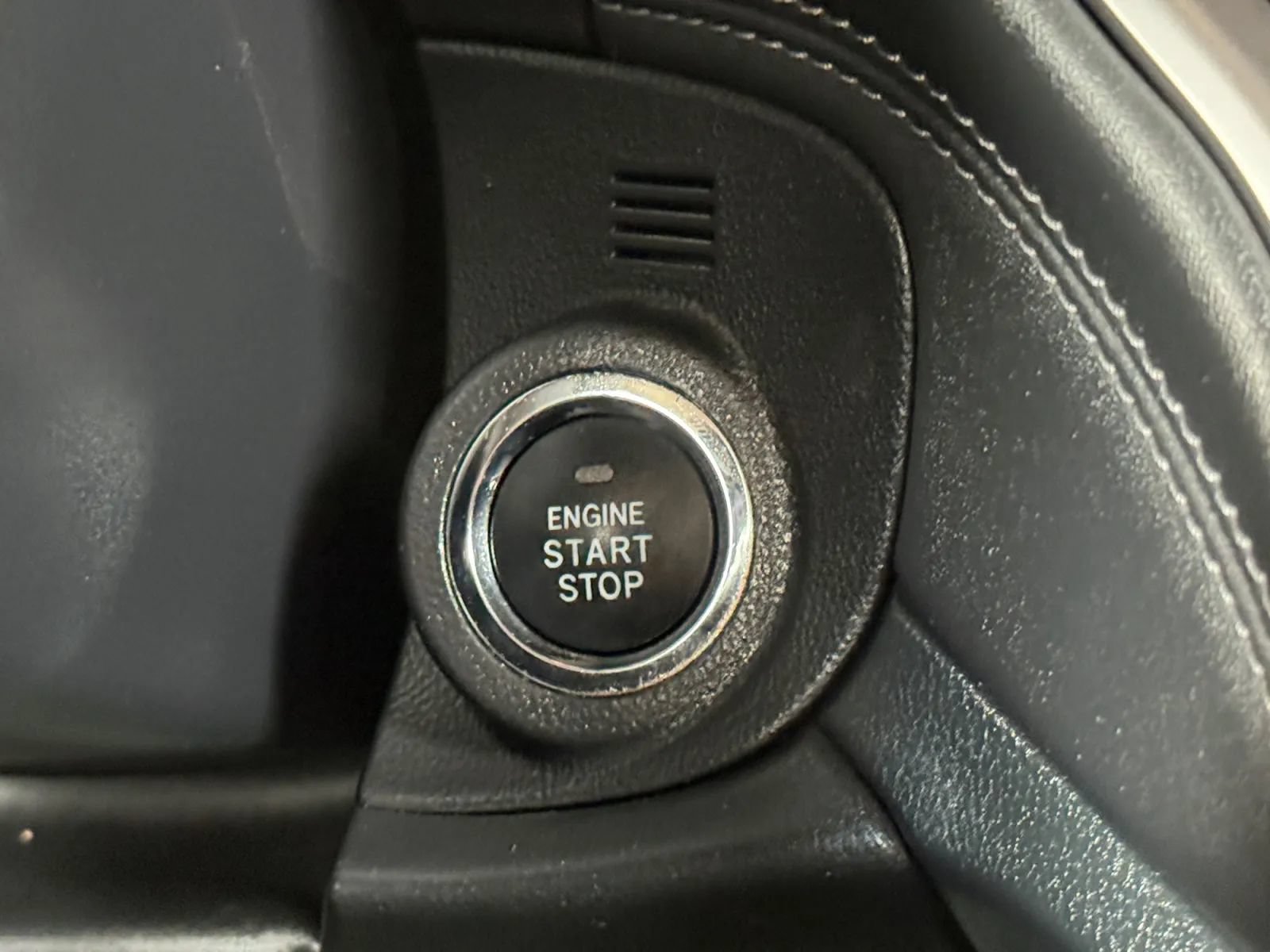 Used 2024 Subaru Outback Premium AWD/4WD image 33