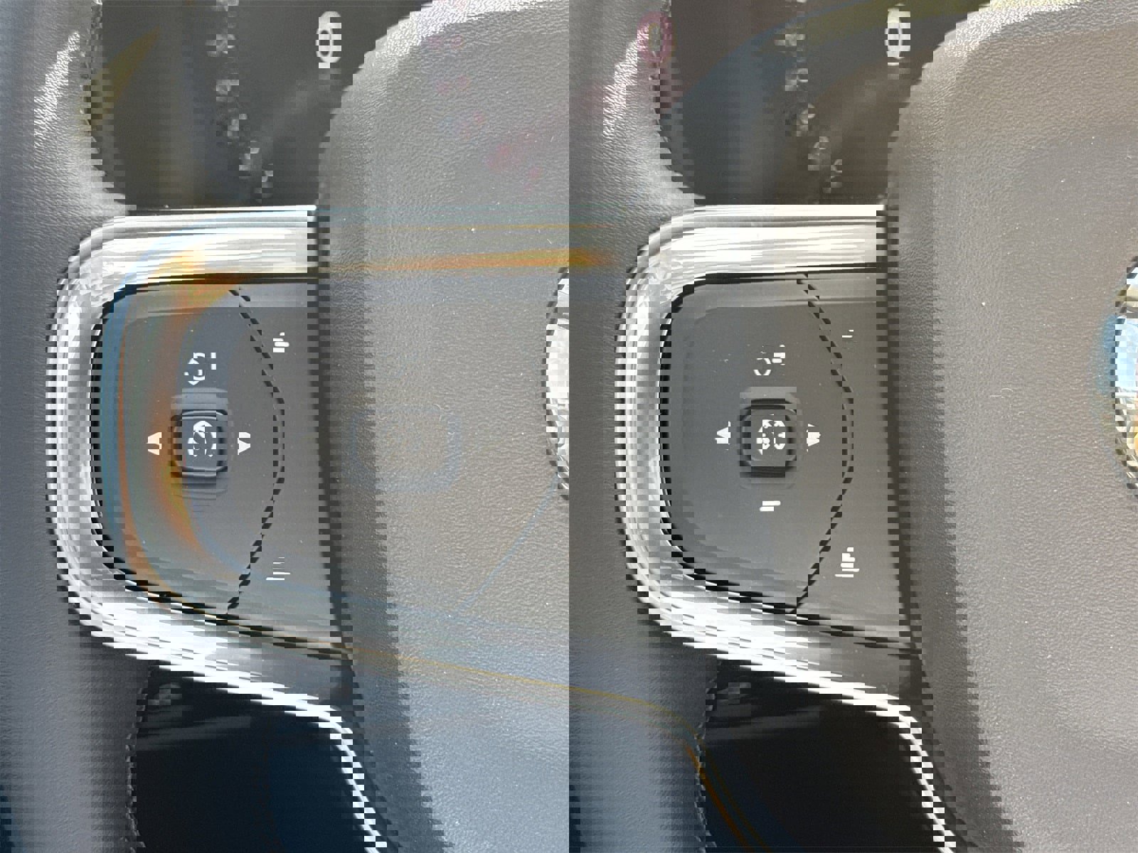 New 2026 Volvo XC40 B4 Core w/ Protection Package image 20