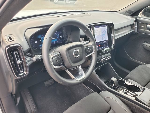 Certified 2026 Volvo XC40 B5 Ultra w/ Climate Package AWD/4WD image 16