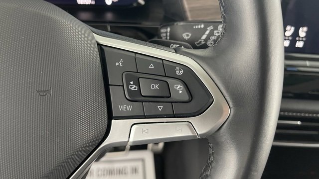 Used 2024 Volkswagen Atlas SEL Premium R-Line image 38