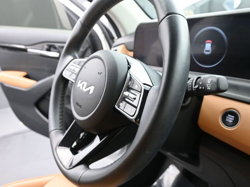 Used 2024 Kia Seltos EX image 22