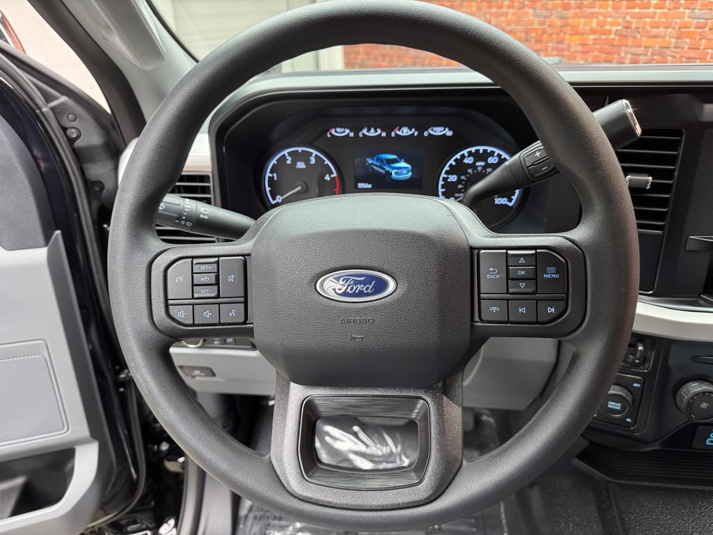 Used 2025 Ford F350 XL AWD/4WD image 14