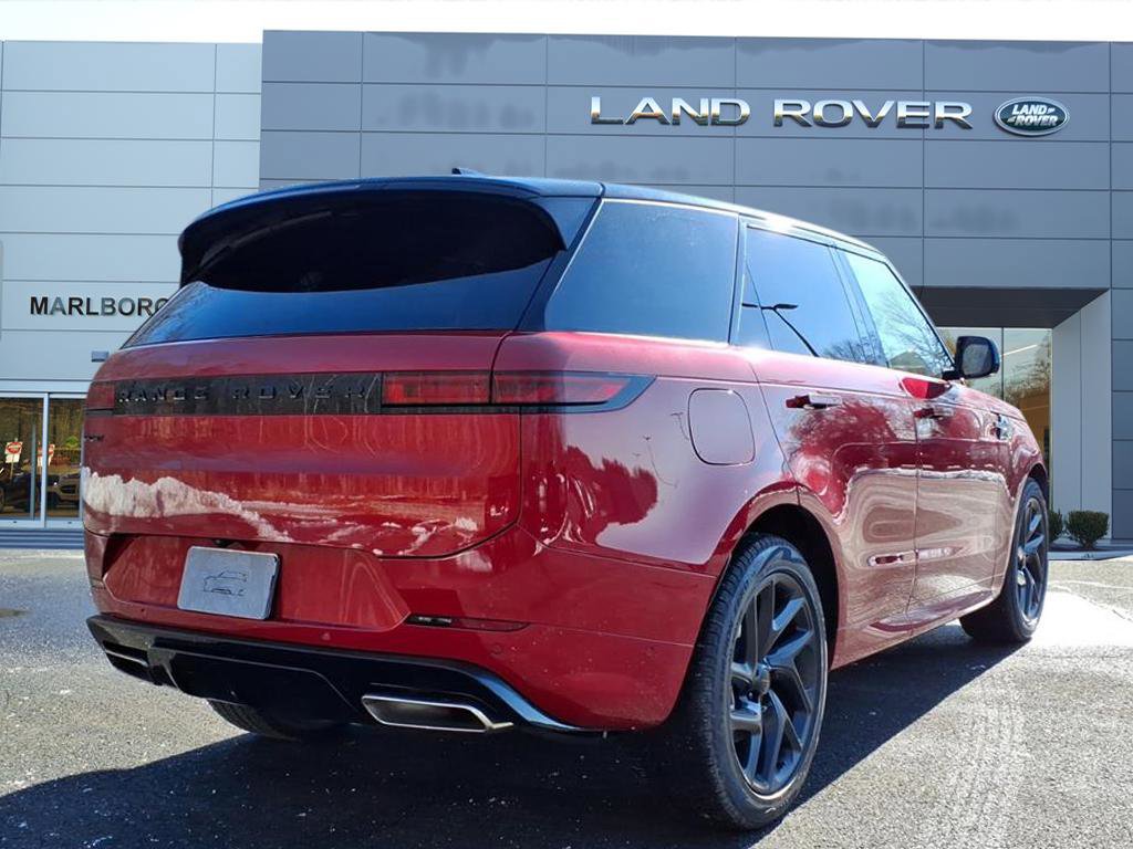New 2026 Land Rover Range Rover Sport Dynamic SE image 2