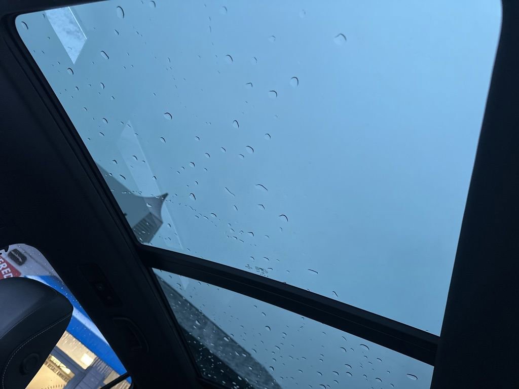 Used 2021 Volkswagen Tiguan SEL Premium R-Line w/ 3rd Row Seat Package image 26