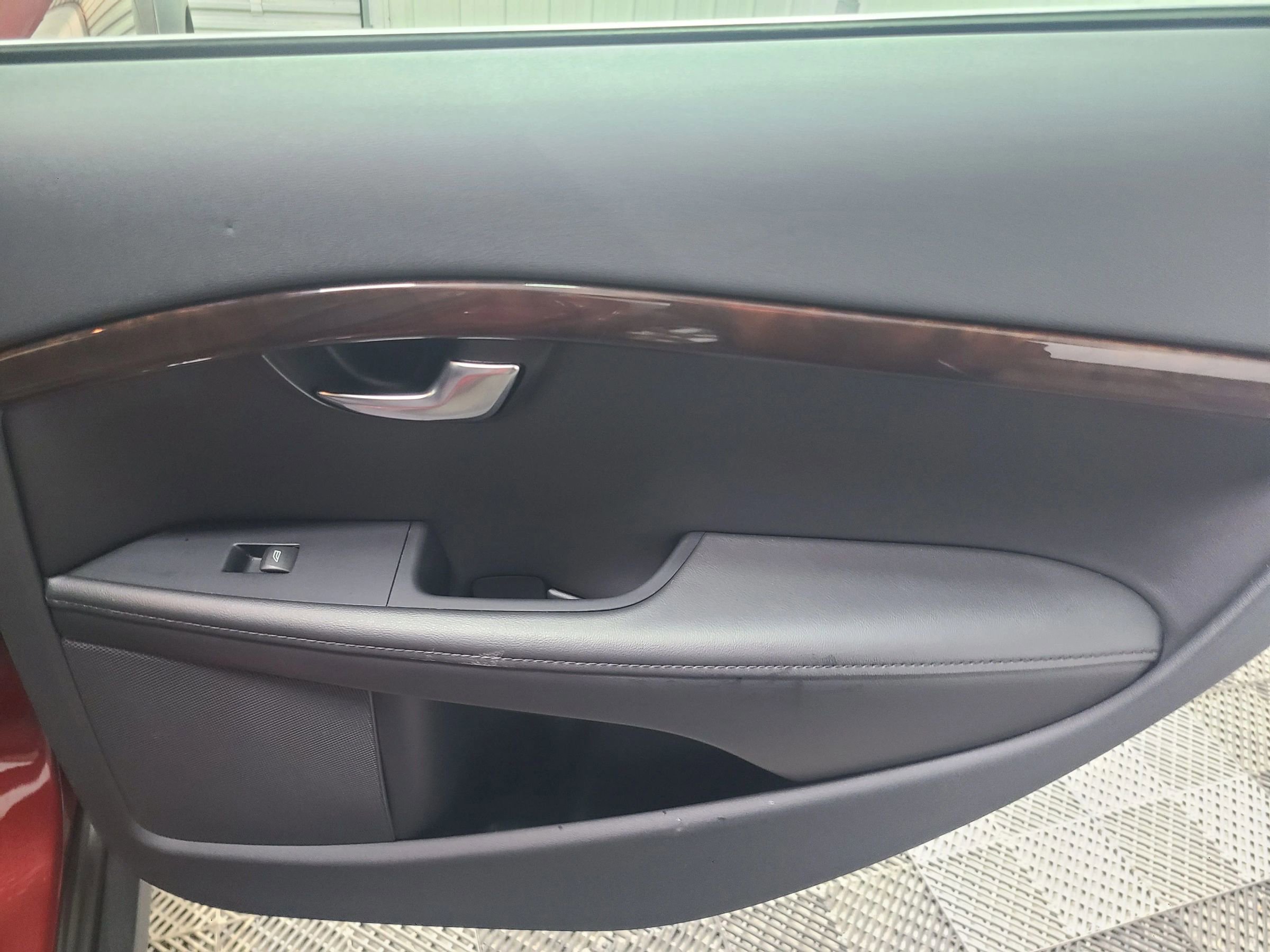 Used 2013 Volvo XC70 3.2 image 40