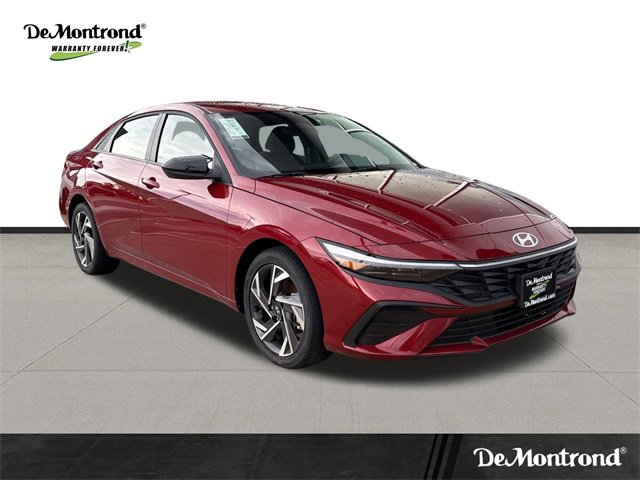 New 2025 Hyundai Elantra Sport image 3