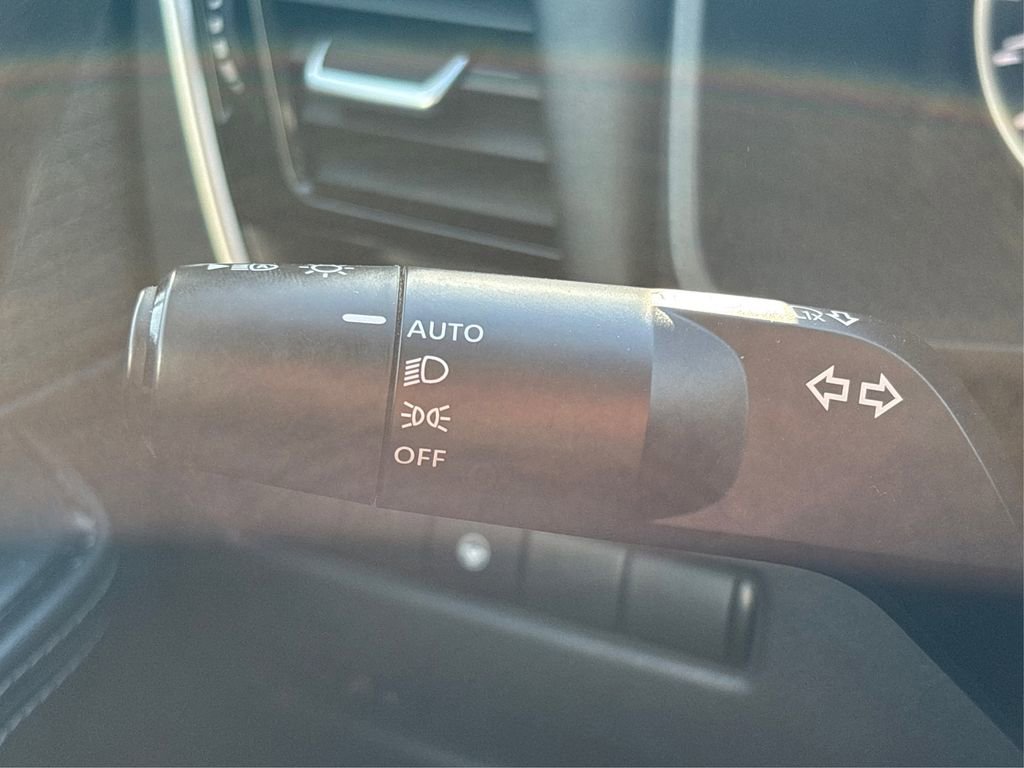 Used 2021 Nissan Rogue SV image 24