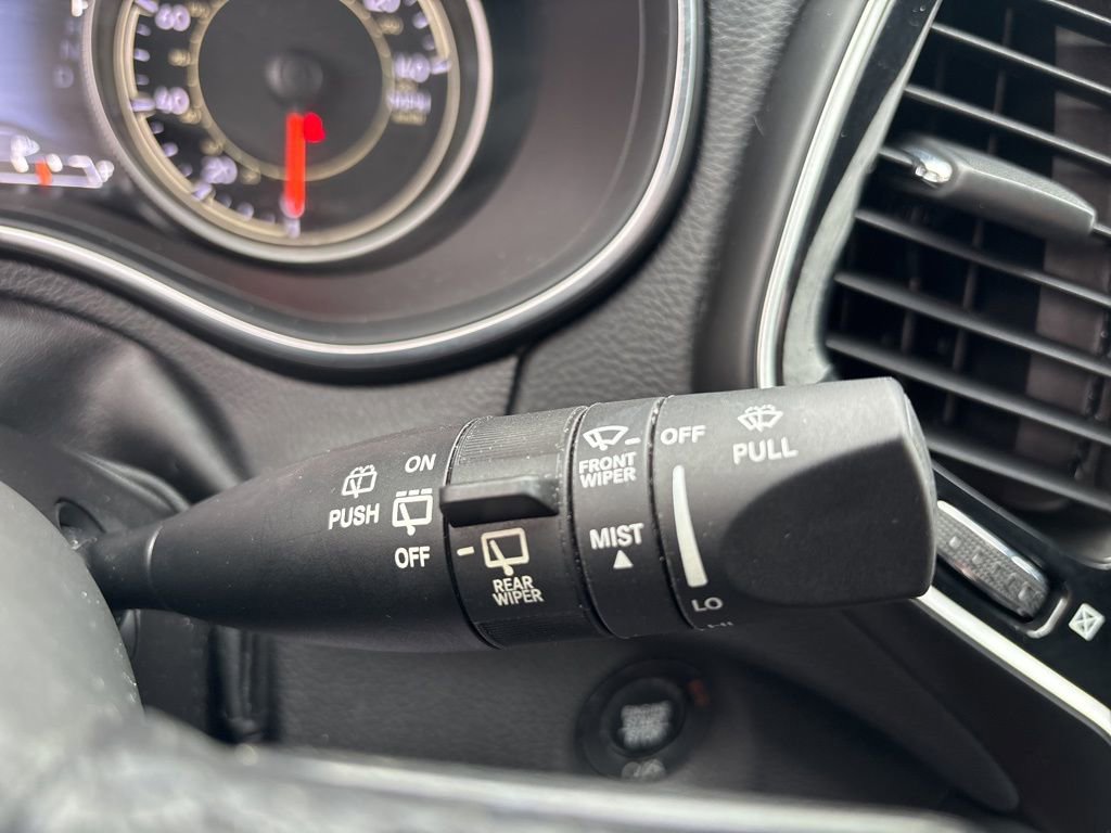 Certified 2020 Jeep Cherokee Limited image 12