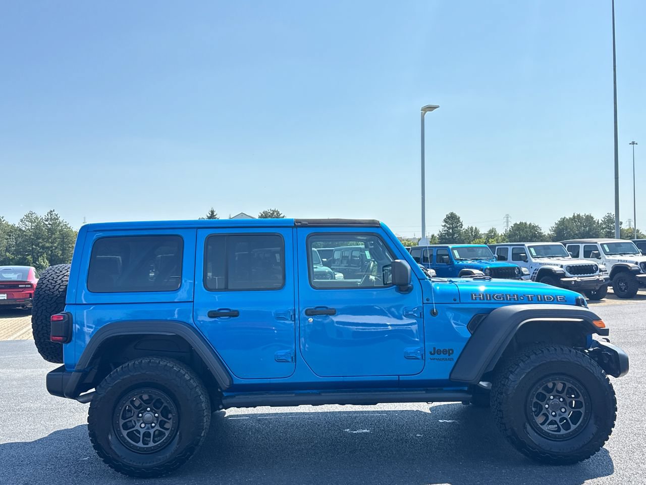 Used 2022 Jeep Wrangler Unlimited Sport AWD/4WD image 2