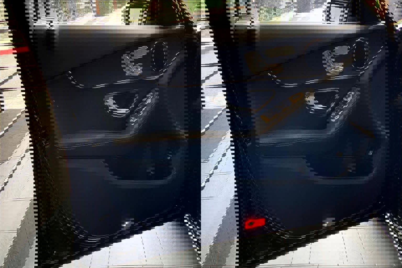 Used 2020 Mercedes-Benz C 300 Sedan image 20