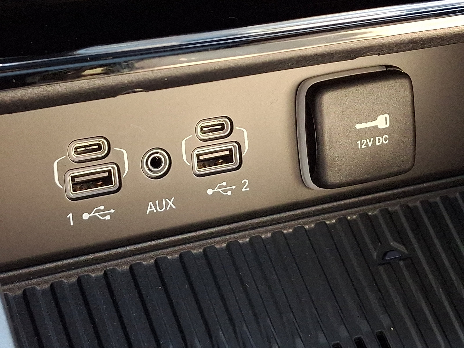 New 2027 Jeep Grand Cherokee Limited AWD/4WD image 17