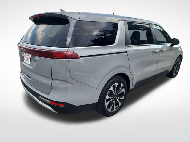 Used 2022 Kia Carnival EX FWD image 5