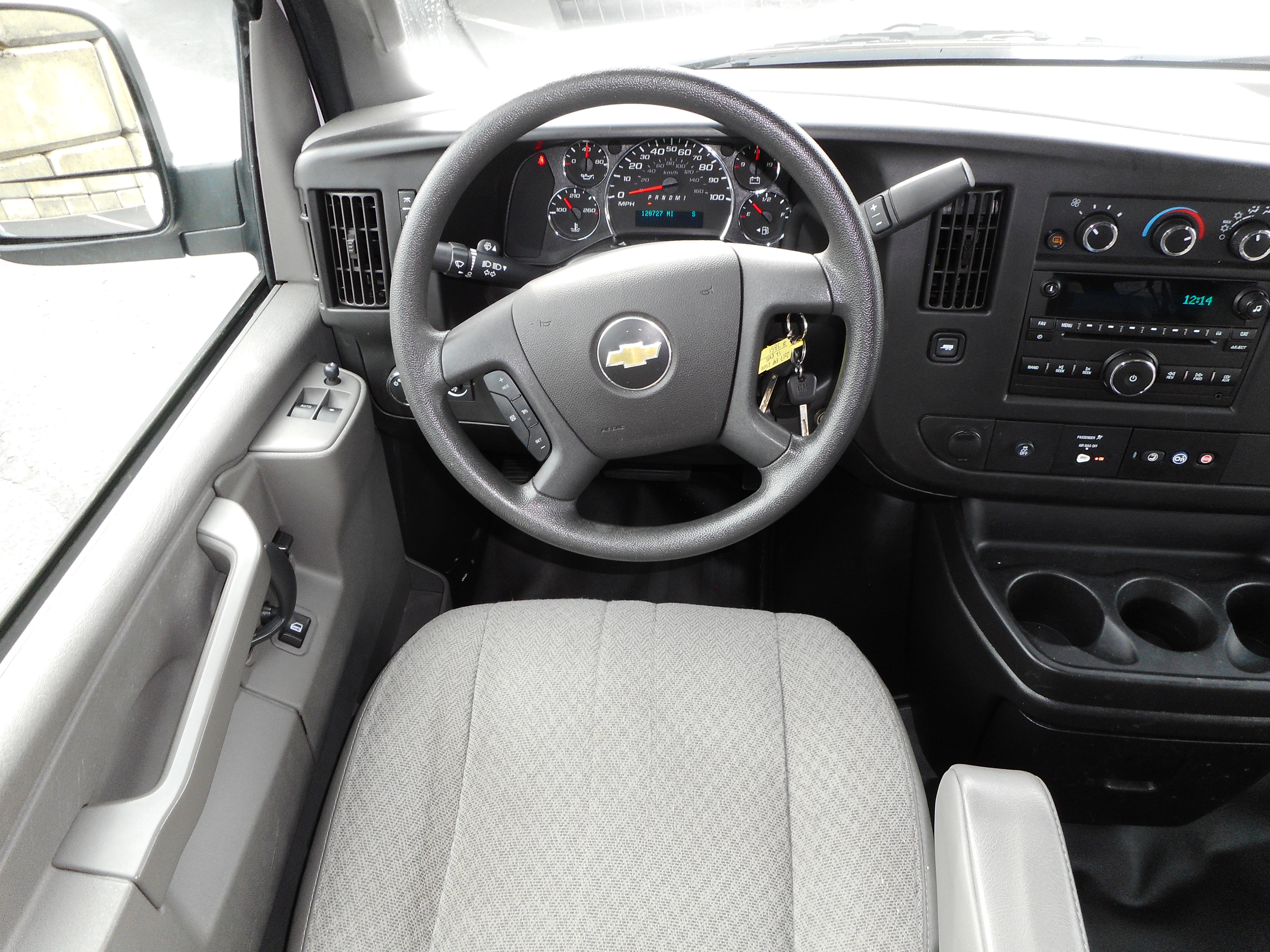 Used 2017 Chevrolet Express 2500 LS RWD image 24