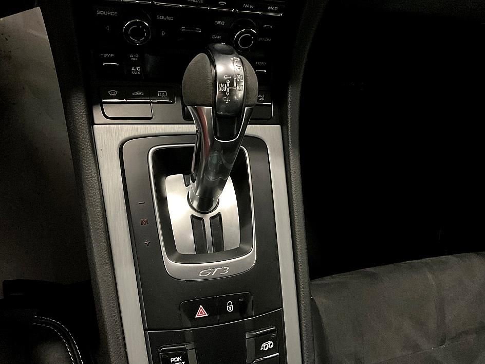 Used 2015 Porsche 911 GT3 image 24