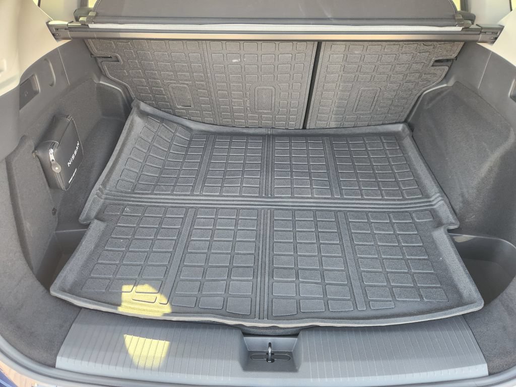 Used 2025 Nissan Rogue Platinum w/ Platinum Premium Package FWD image 23