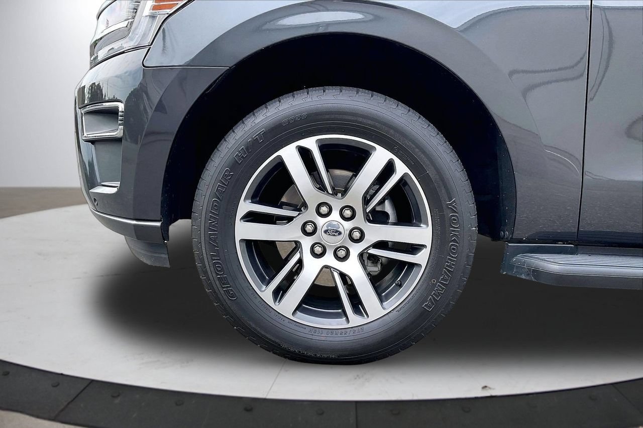 Used 2024 Ford Expedition Limited AWD/4WD image 35