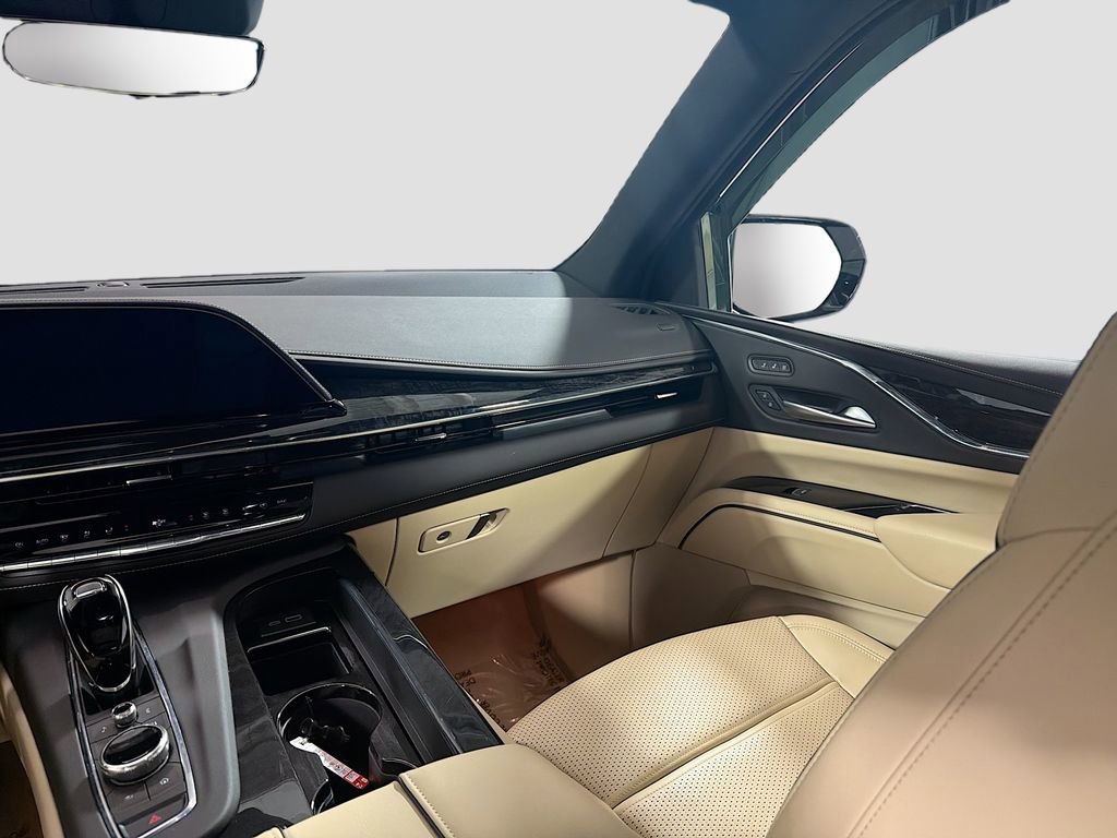 Used 2024 Cadillac Escalade Premium Luxury image 24
