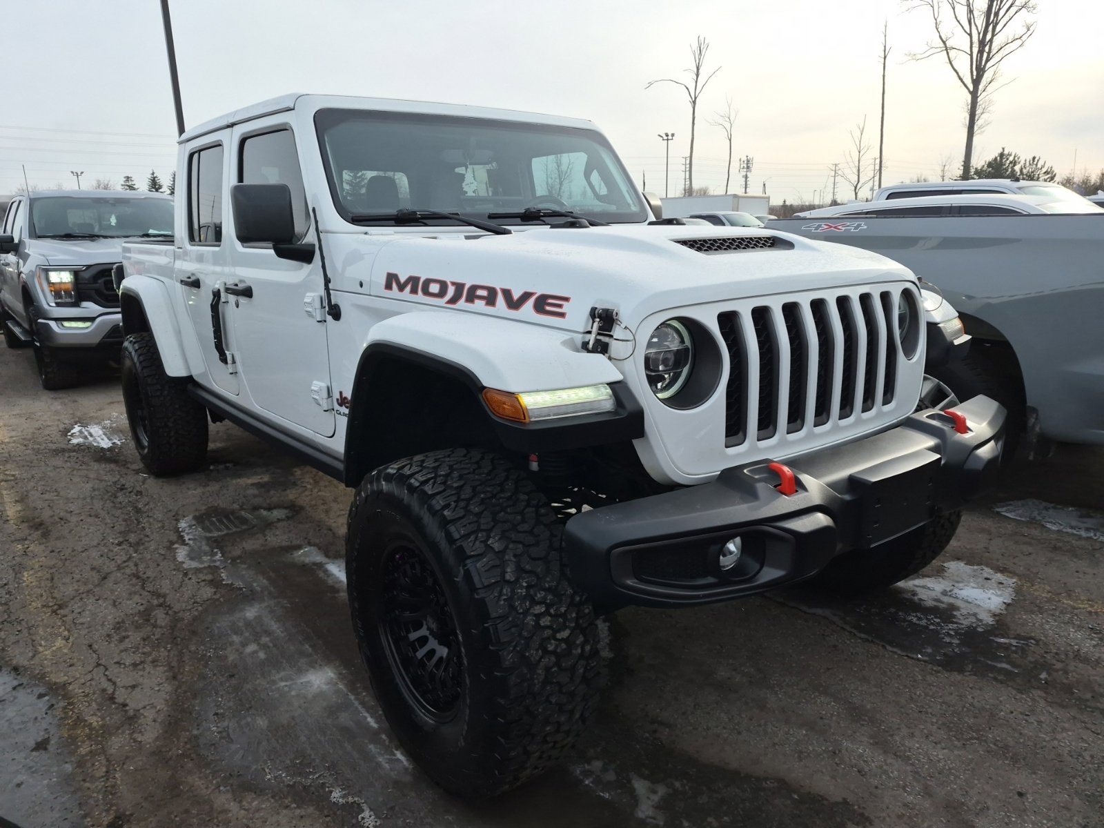 Used 2022 Jeep Gladiator Mojave w/ LED Lighting Group AWD/4WD image 5
