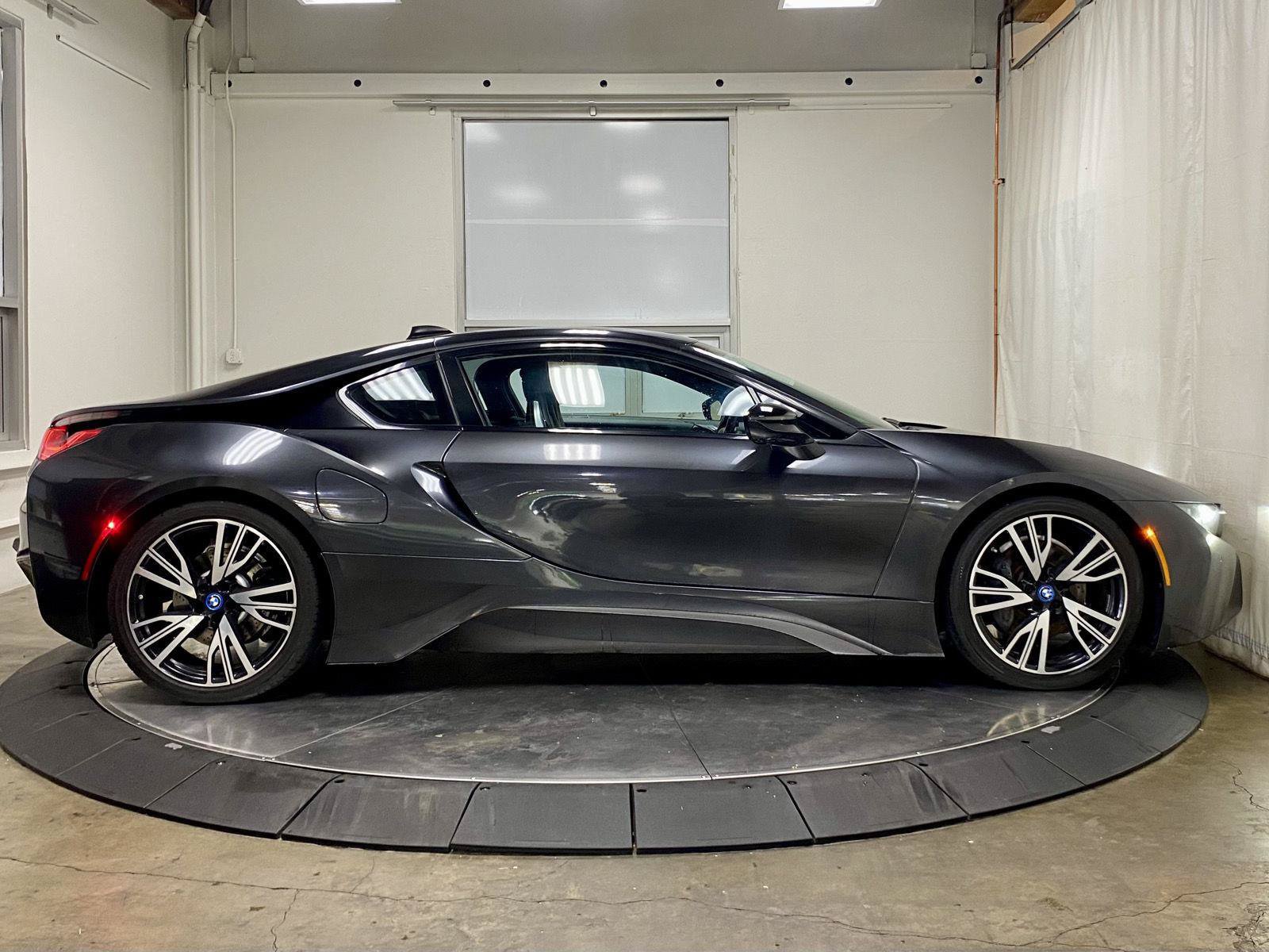 Used 2016 BMW i8 AWD/4WD image 10