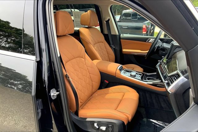 Used 2025 BMW X7 xDrive40i w/ Executive Package AWD/4WD image 7