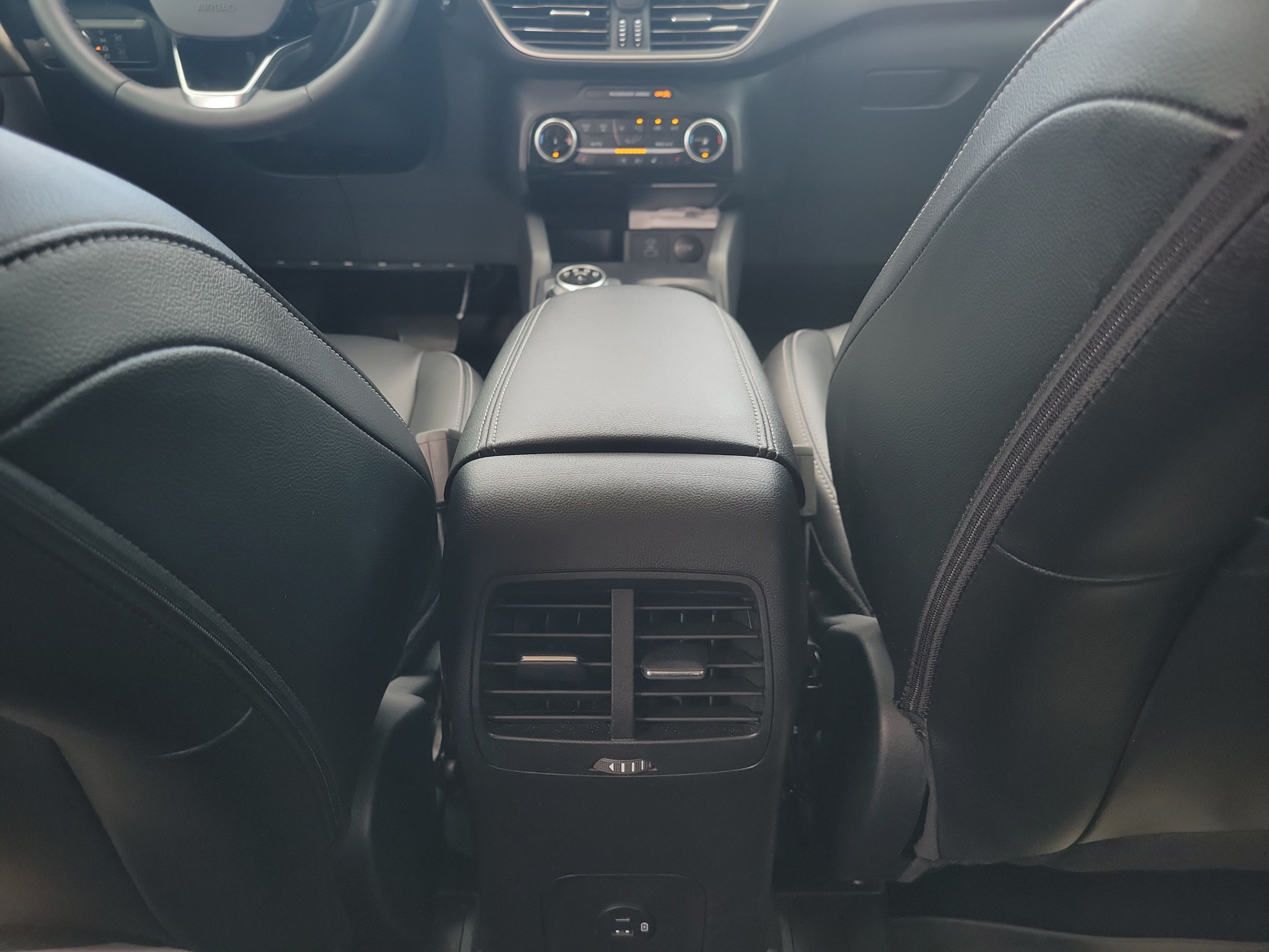 Used 2022 Ford Escape SEL FWD image 11