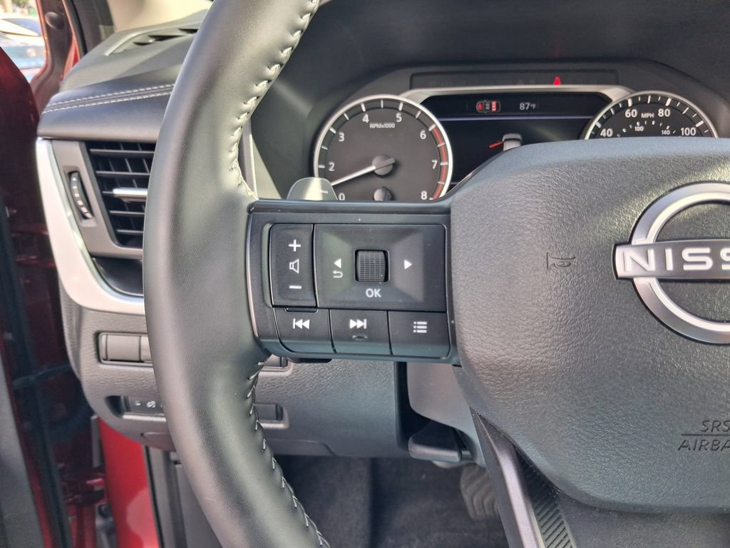 Used 2026 Nissan Rogue SV FWD image 24