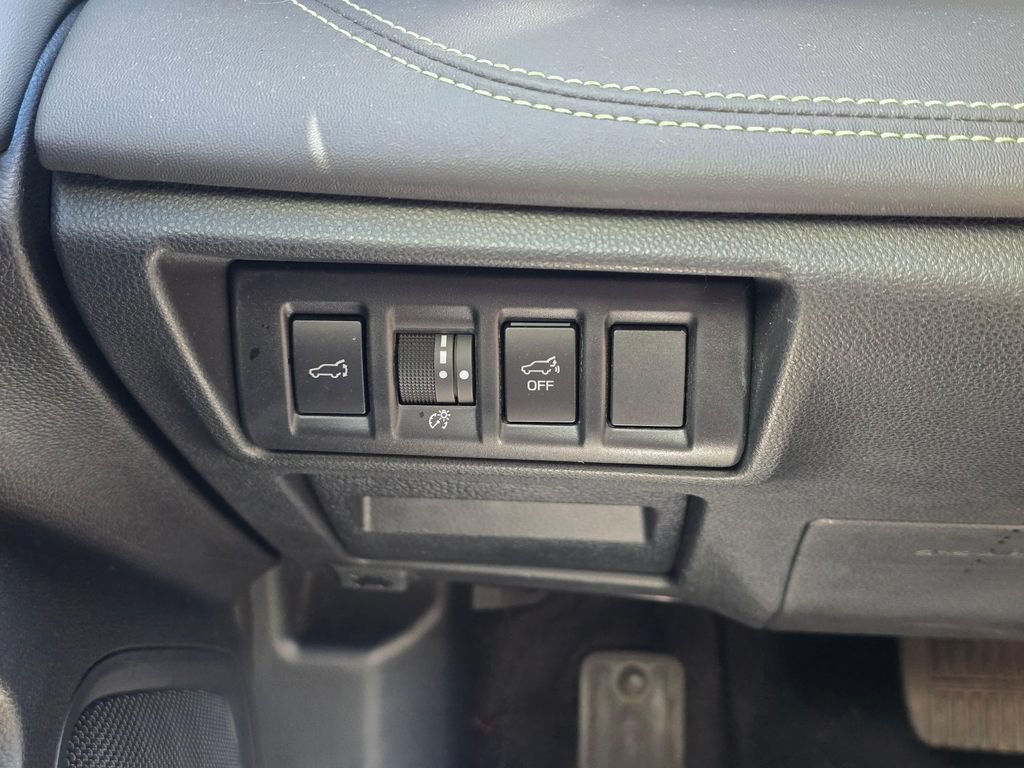 Certified 2025 Subaru Outback Onyx Edition XT AWD/4WD image 18