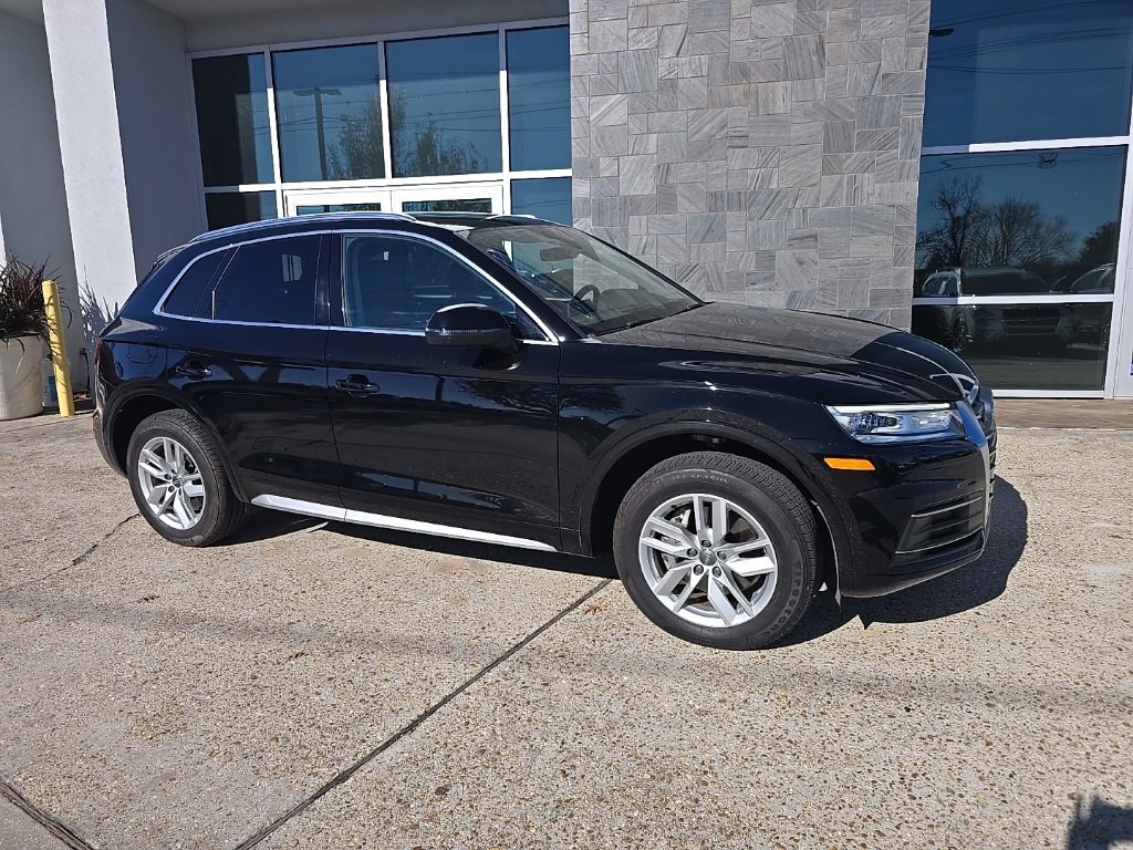 Used 2020 Audi Q5 2.0T Premium w/ Convenience Package image 2