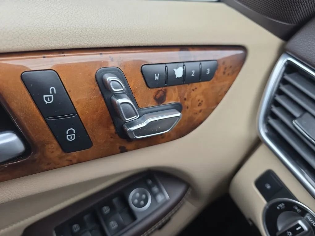 Used 2017 Mercedes-Benz GLS 450 4MATIC image 27