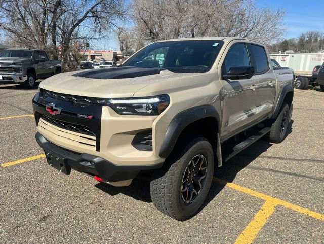 Used 2023 Chevrolet Colorado ZR2 AWD/4WD image 4