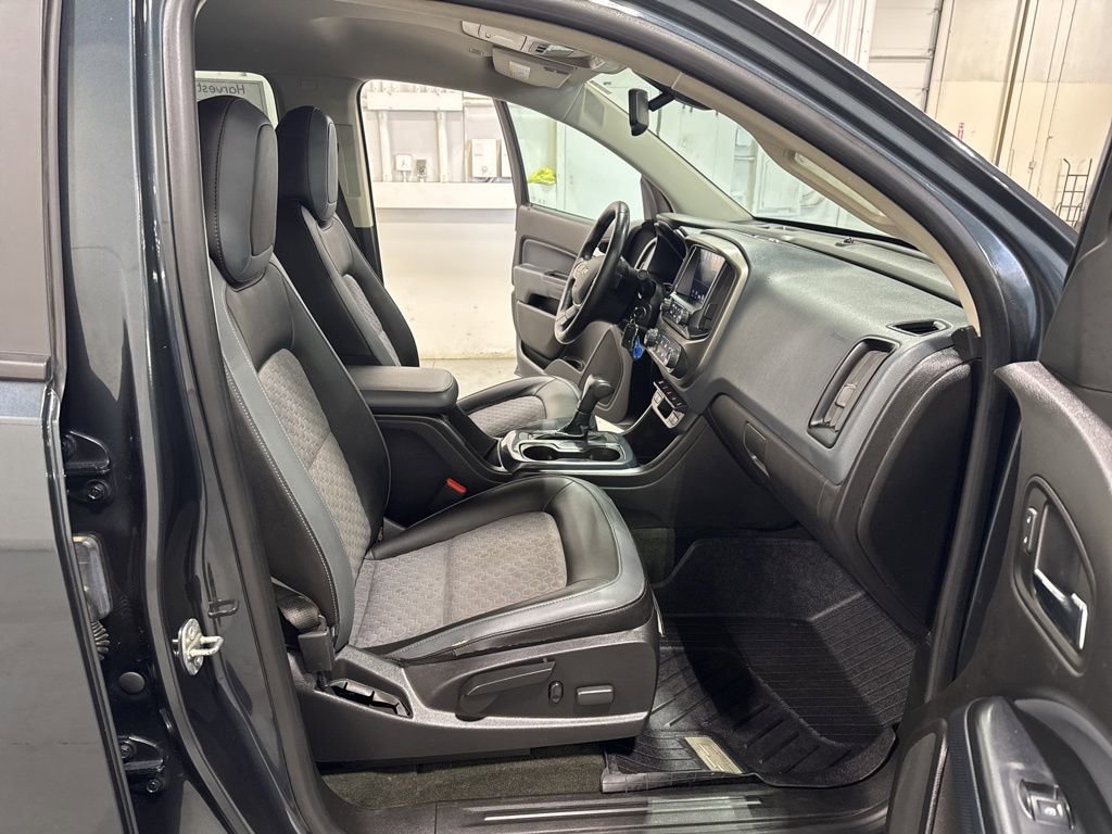 Used 2018 Chevrolet Colorado Z71 image 25