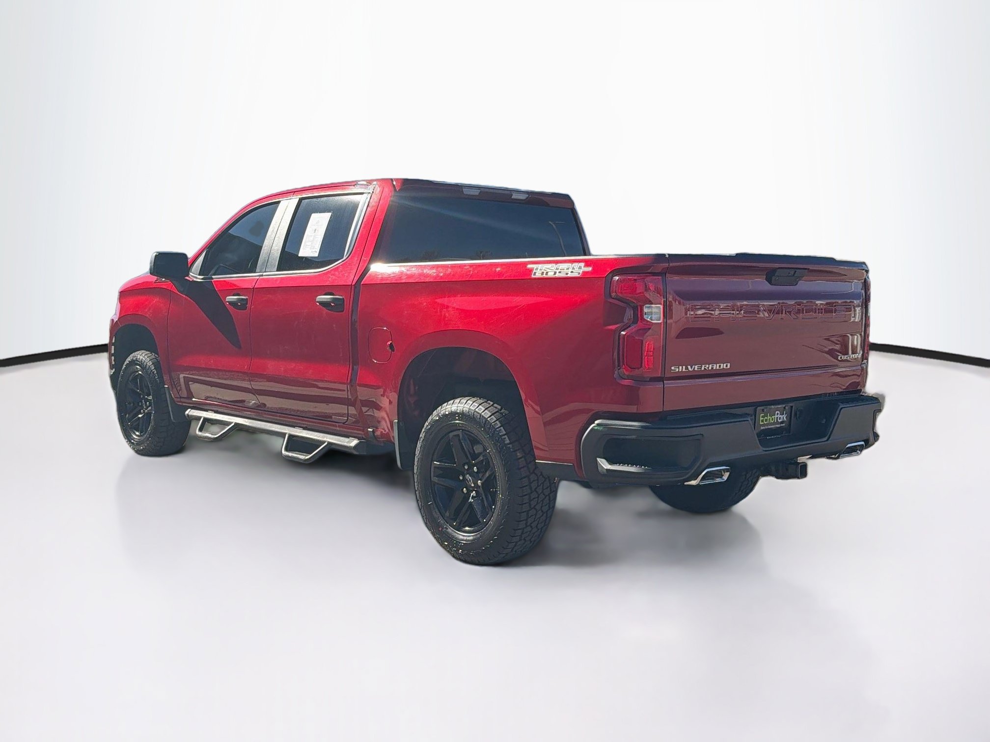 Used 2021 Chevrolet Silverado 1500 Custom Trail Boss w/ LPO, Dark Essentials Package AWD/4WD image 5