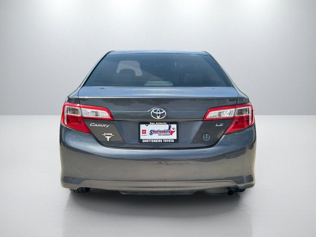 Used 2013 Toyota Camry LE FWD image 6