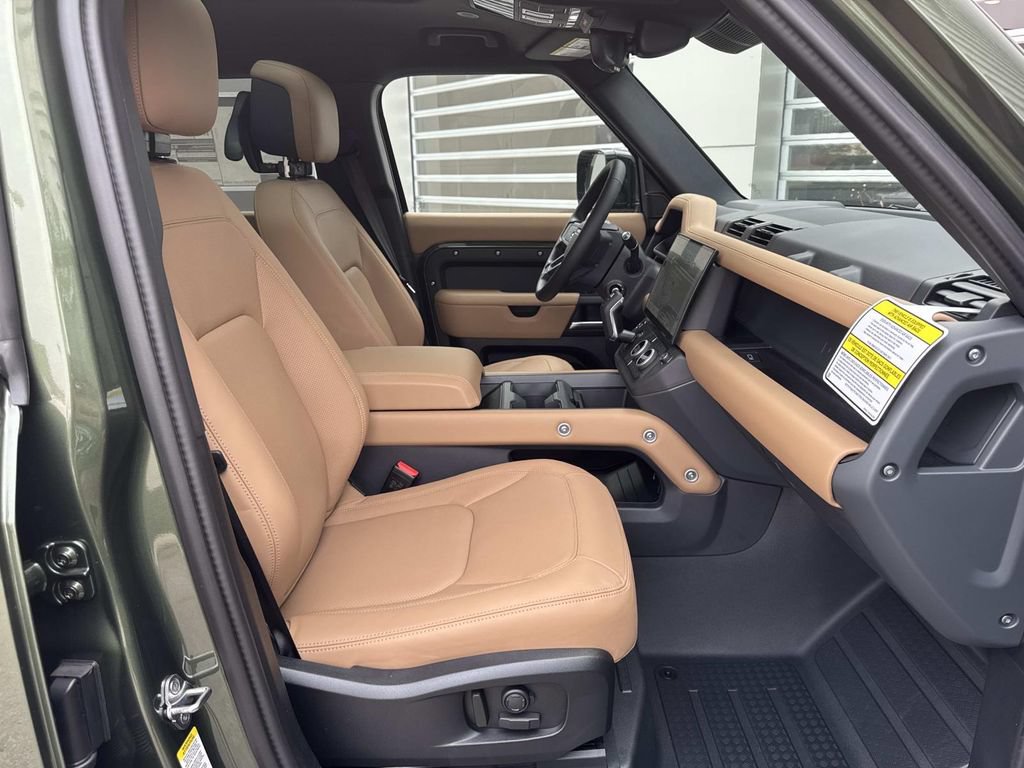 New 2026 Land Rover Defender 110 X-Dynamic SE AWD/4WD image 9